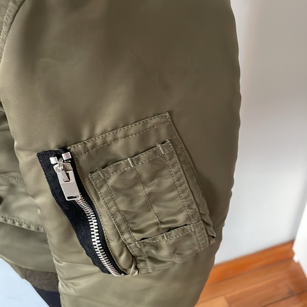 💚 Saint Laurent Green Padded Bomber Jacket - Picture 7 of 12